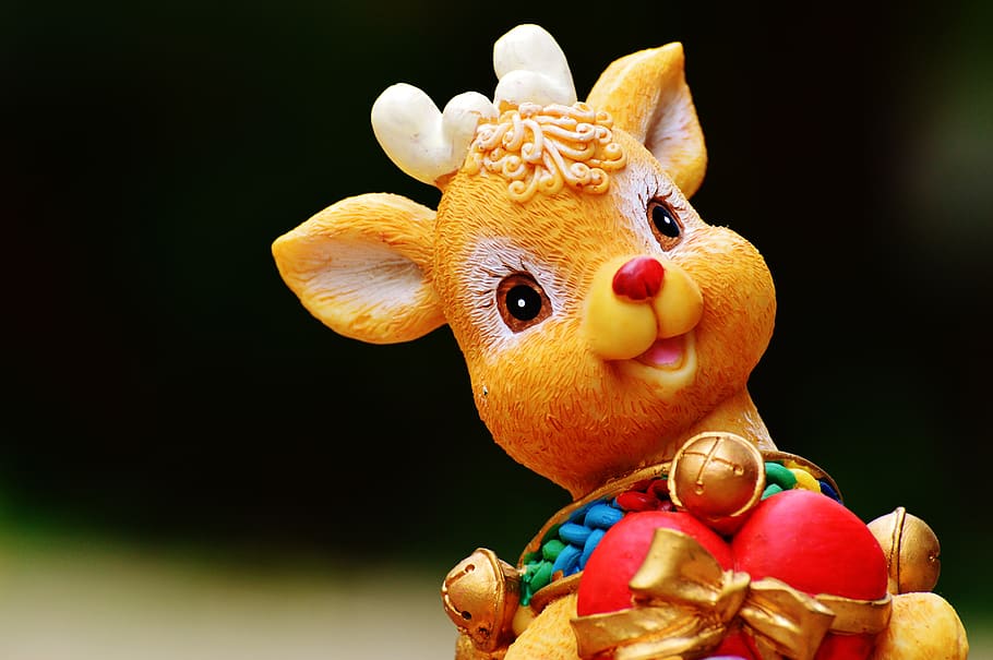 Orange Deer Figurine, close-up, cute, macro, representation, animal HD wallpaper