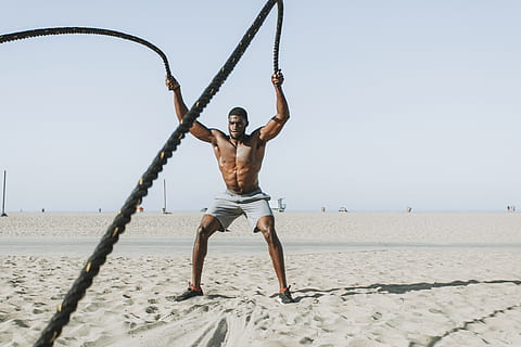 Man Holding Rope on Both Hands, athlete, beach, biceps, body HD wallpaper