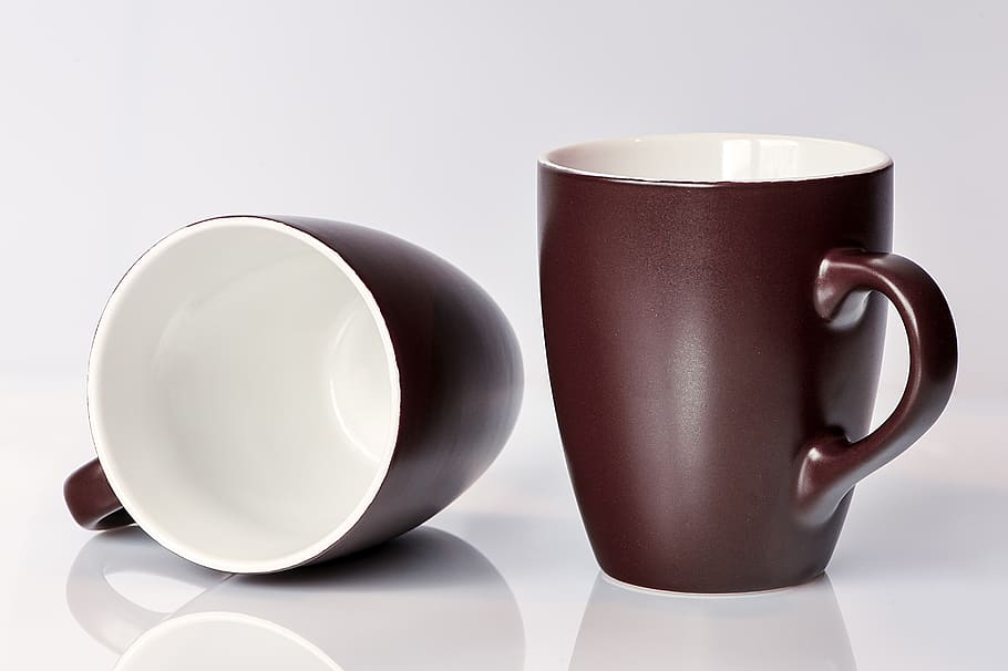 Brown and White Ceramic Mug, mugs, cup, coffee cup, food and drink HD wallpaper