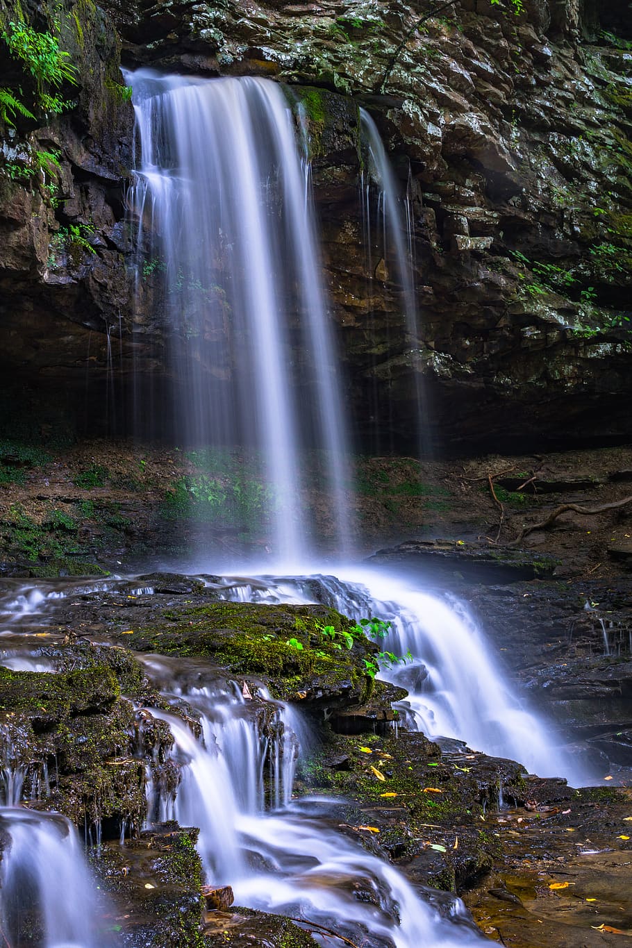 Waterfalls on Gray Rock, cascade, green, long exposure, moss HD wallpaper