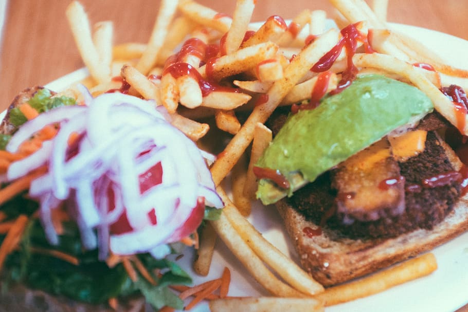Vegan burger and chips, background, board, bread, cheddar, cheese HD wallpaper