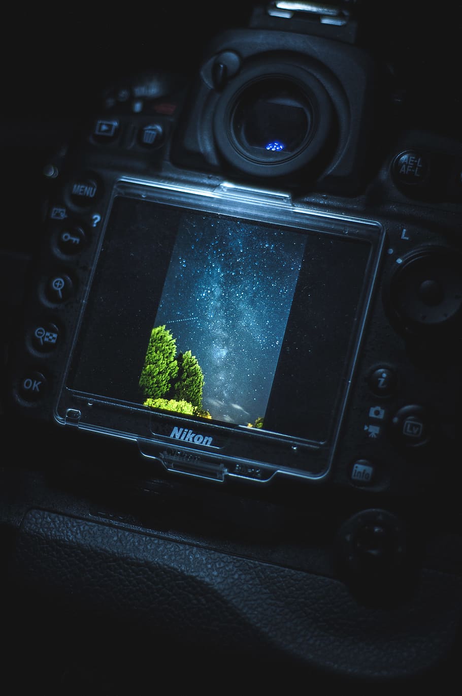 Black Nikon Dslr Camera, close-up, dark, electronics, equipment HD wallpaper