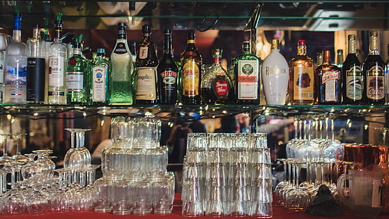pub, bar counter, beverage, drink, alcohol, beer, liquor, bottle HD wallpaper
