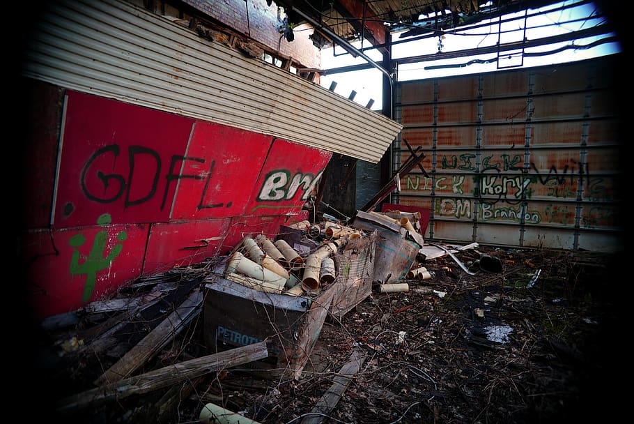 PVC pipes inside building, architecture, built structure, abandoned HD wallpaper