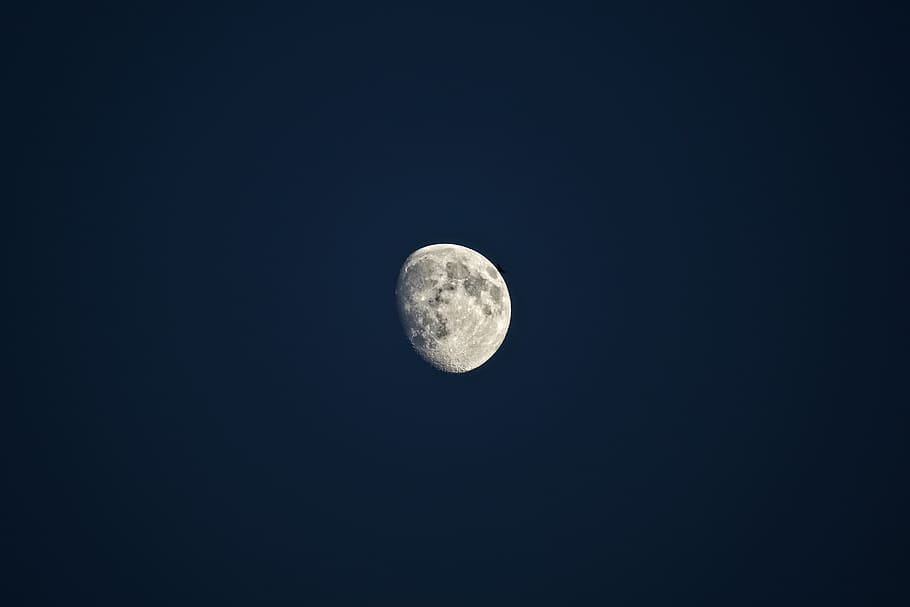 quarter moon, space, astronomy, sky, night, beauty in nature HD wallpaper