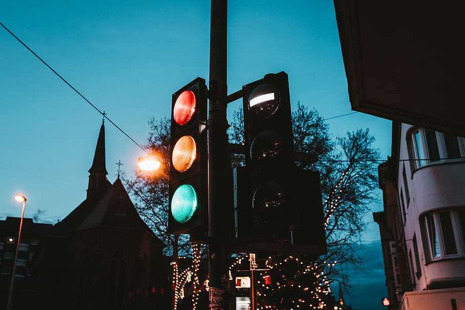 lighted traffic light at night, illuminated, architecture, building exterior HD wallpaper