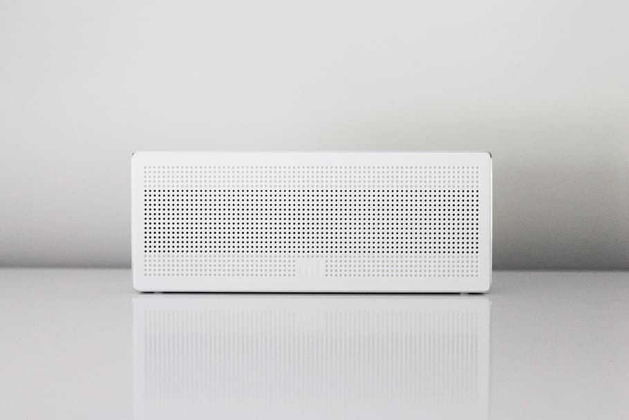 speaker, dock, audio, objects, white, technology, indoors, white color HD wallpaper
