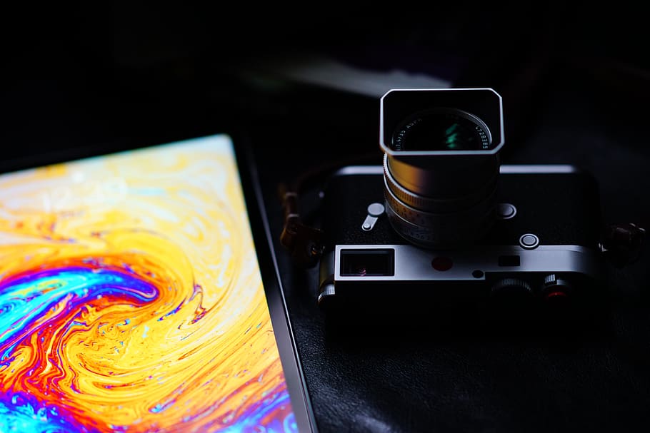 black DSLR camera, electronics, screen, light, art, monitor, lens HD wallpaper