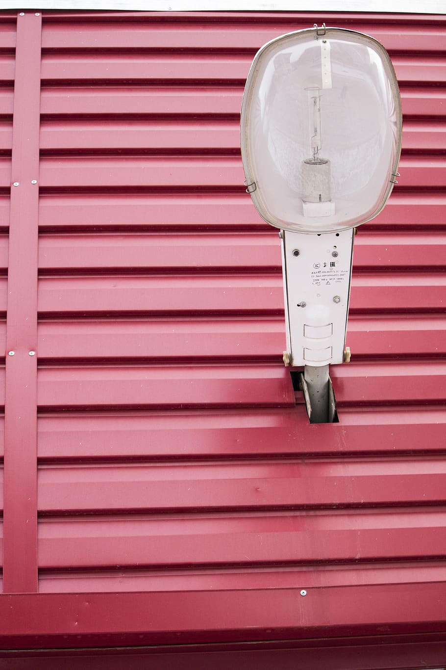 White Work Light, corrugated, lamp, pattern, steel, wall, shutter HD wallpaper
