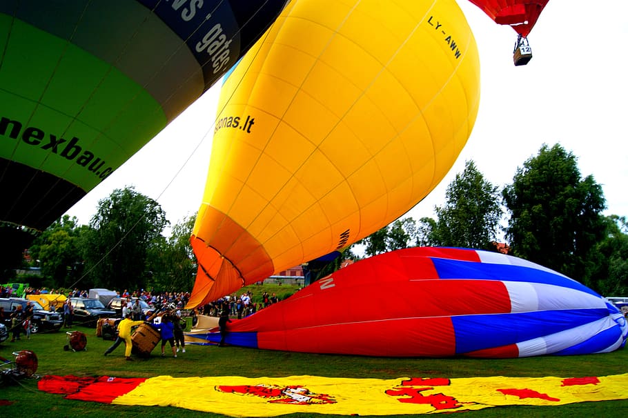 balloon, flying, sky, flight, lifting, colorful, aviation, travel HD wallpaper