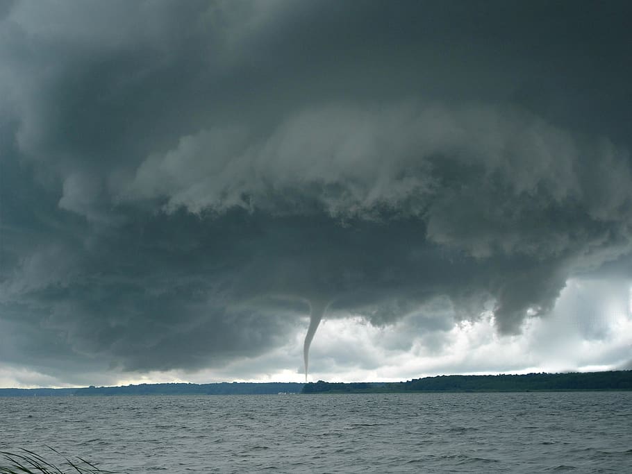 tornado, cyclone, force of nature, water, plauer see, cloud - sky, HD wallpaper