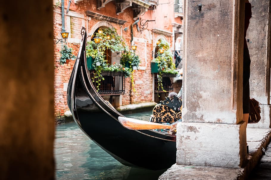 Venice Gondola, Italy, architecture, boats, canal, canal grande, HD wallpaper