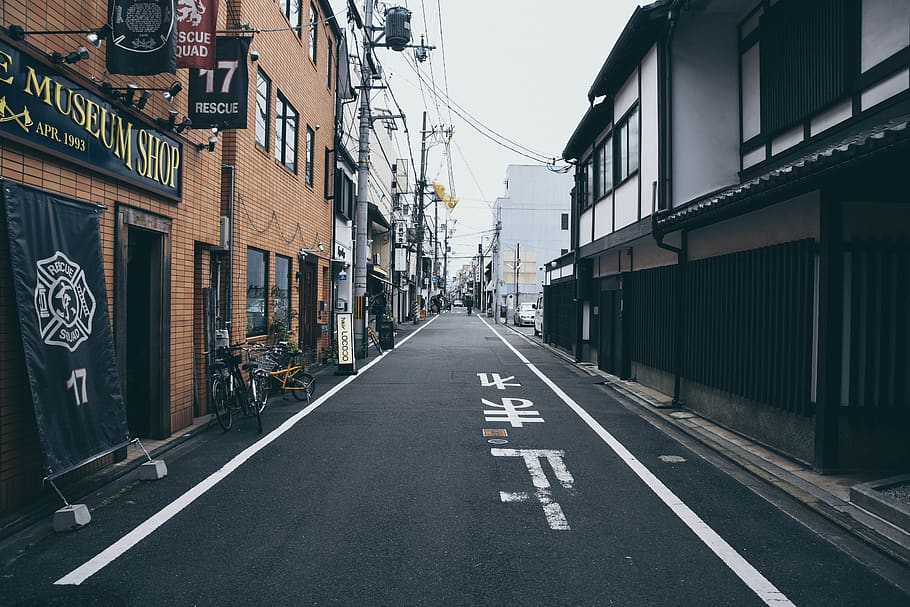 empty road, sign, building exterior, built structure, architecture HD wallpaper
