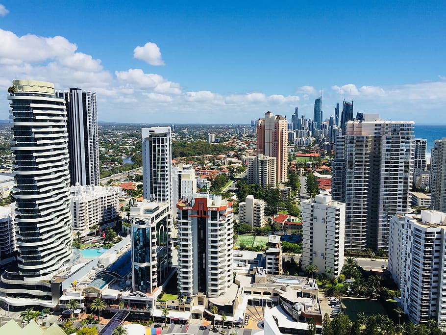 building under blue sky during daytime, urban, town, city, high rise HD wallpaper