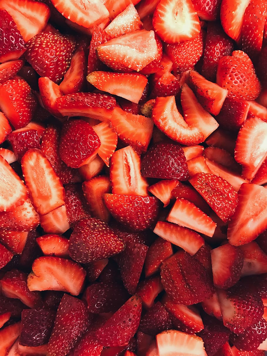 sliced strawberries, strawberry, food, plant, fruit, pastry, farm, HD wallpaper