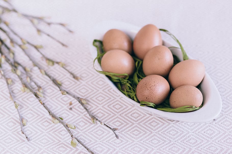 flowers, table, plate, eggs, easter, food, food and drink, wellbeing HD wallpaper