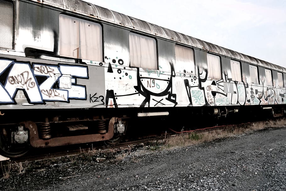 train, tag, graffiti, vintage, old, track, wagon, travel, abandoned HD wallpaper