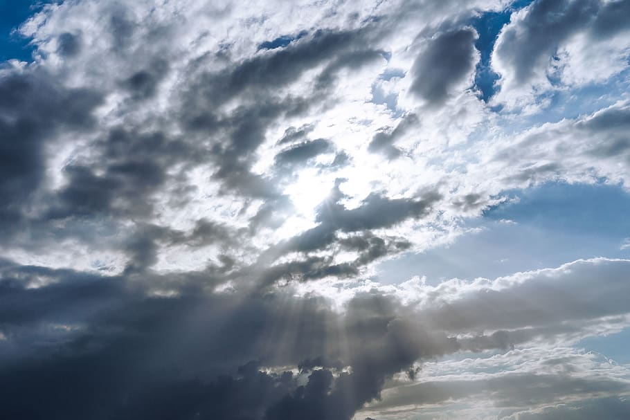 sky, light, sun ray, clouds, cloud - sky, beauty in nature HD wallpaper