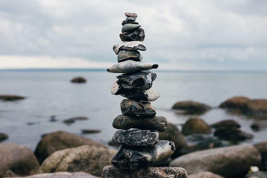 Cairn on a sea shore, art, background, balance, balancing, beach, HD wallpaper