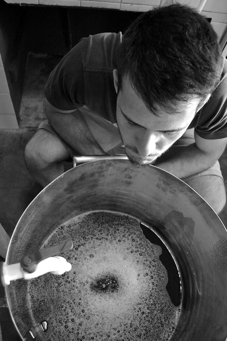 cooking, man, boy, smell, beer, beer making, one person, drink HD wallpaper