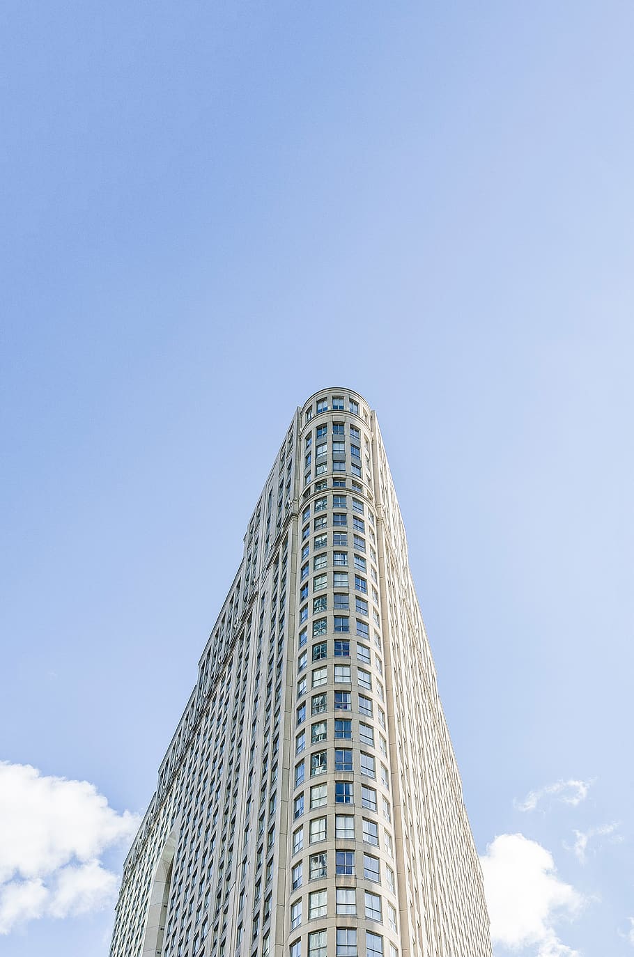 condo, apartment, building, architecture, city, urban, blue HD wallpaper