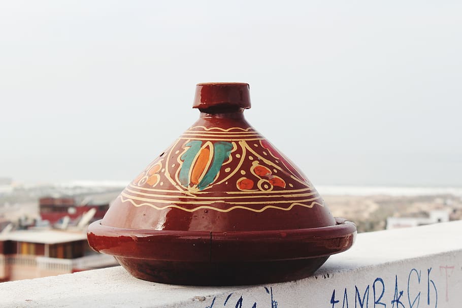 brown ceramic bottle, tamraght, morocco, beer bottle, alcohol HD wallpaper