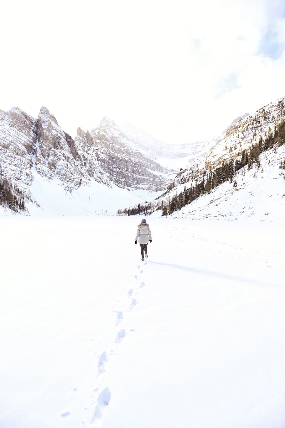 person walking on snowfield, mountain, outdoors, nature, human HD wallpaper