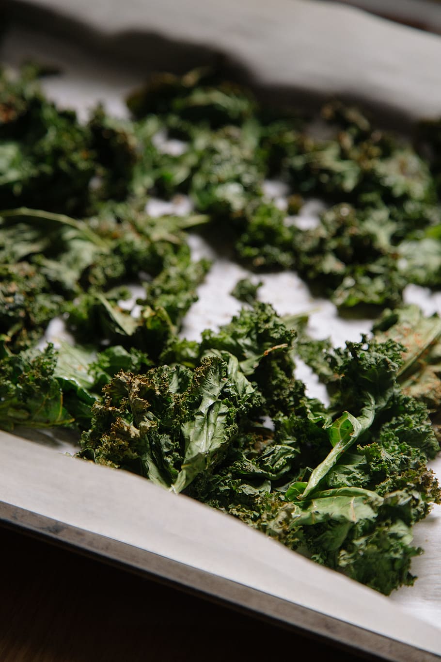 green vegetable plants, roasted, baked, kale, food, dried, greenery HD wallpaper