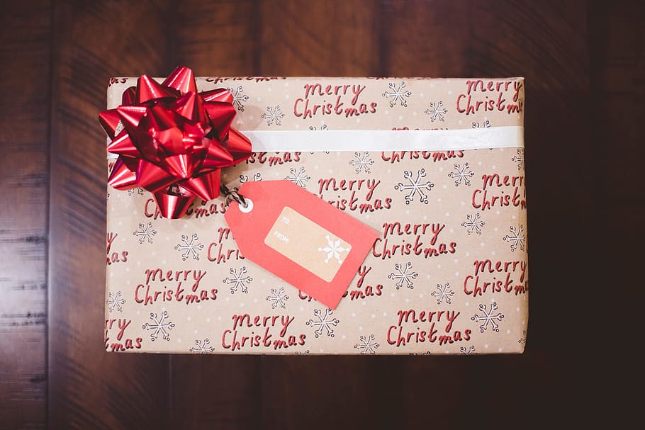 wooden, shiny, table, red, ribbon, tag, christmas, gift, text HD wallpaper