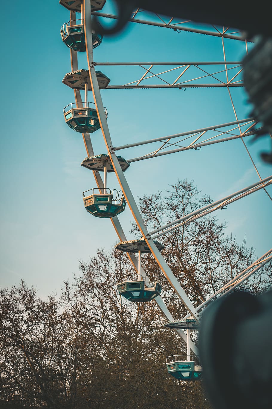 blue and gray ferris wheel, amusement park, utility pole, france HD wallpaper