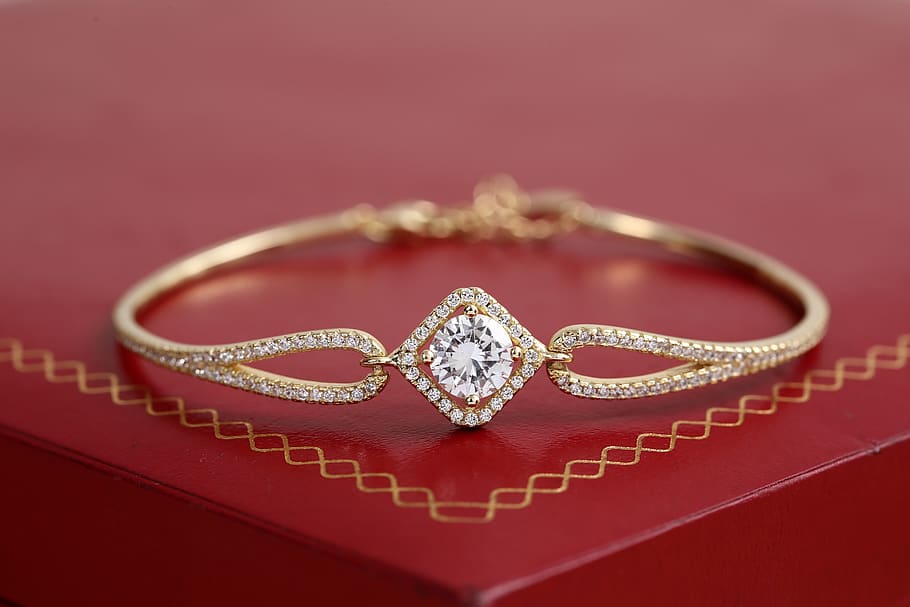gold jewelry, bracelet jewelry, gold bracelet, diamond, red background, HD wallpaper