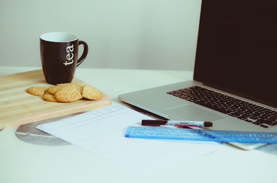 macbook, laptop, computer, technology, office, desk, working HD wallpaper