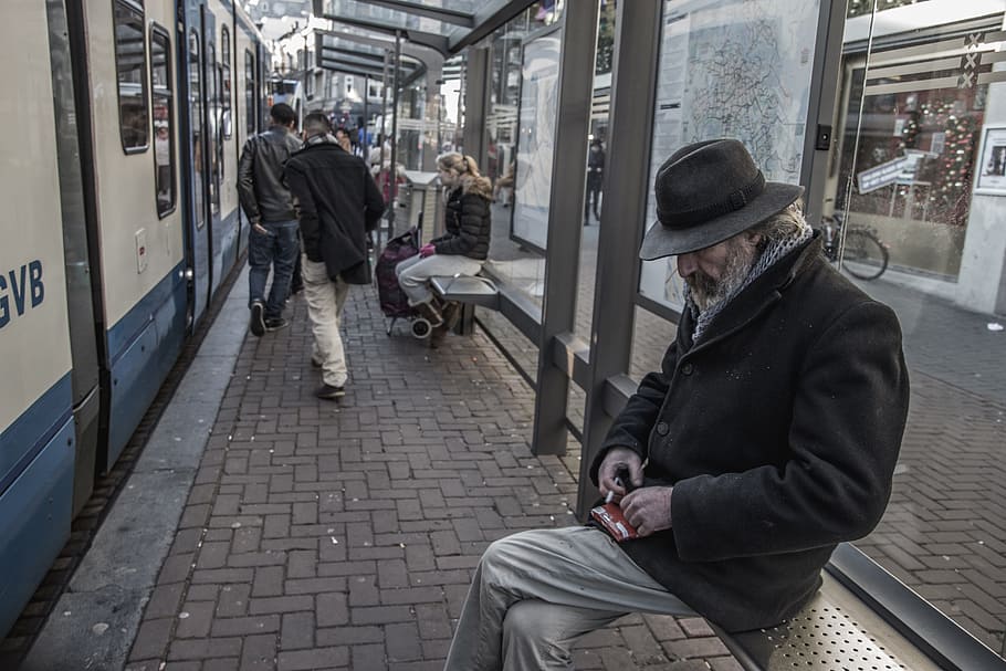 passenger, train, wait, waiting, waitingarea, platform, real people HD wallpaper