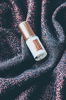 cosmetics, light, lipstick, glitter, perfume, bottle, nail HD wallpaper