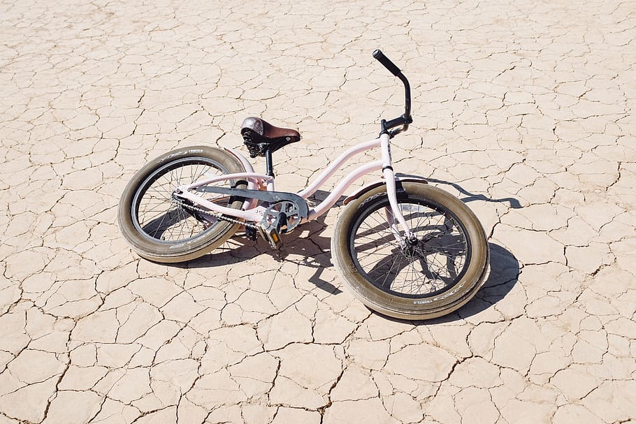 wheel, machine, bicycle, bike, transportation, vehicle, dry lake bed