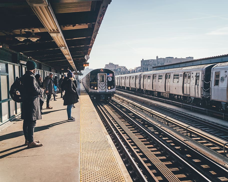 people standing on train station, mode of transportation, public transportation HD wallpaper