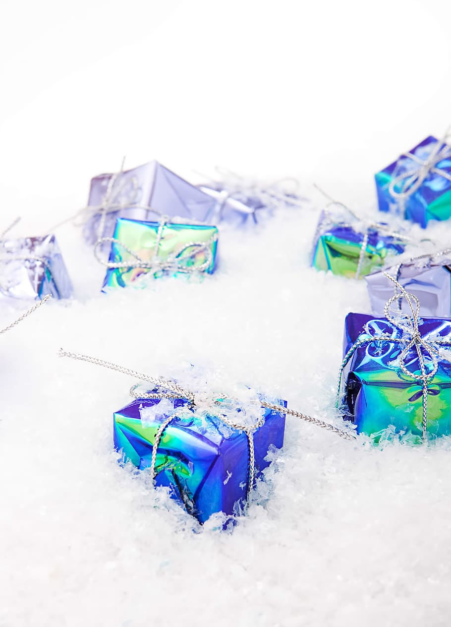 bow, box, snow, christmas, crate, decoration, gift, holiday HD wallpaper