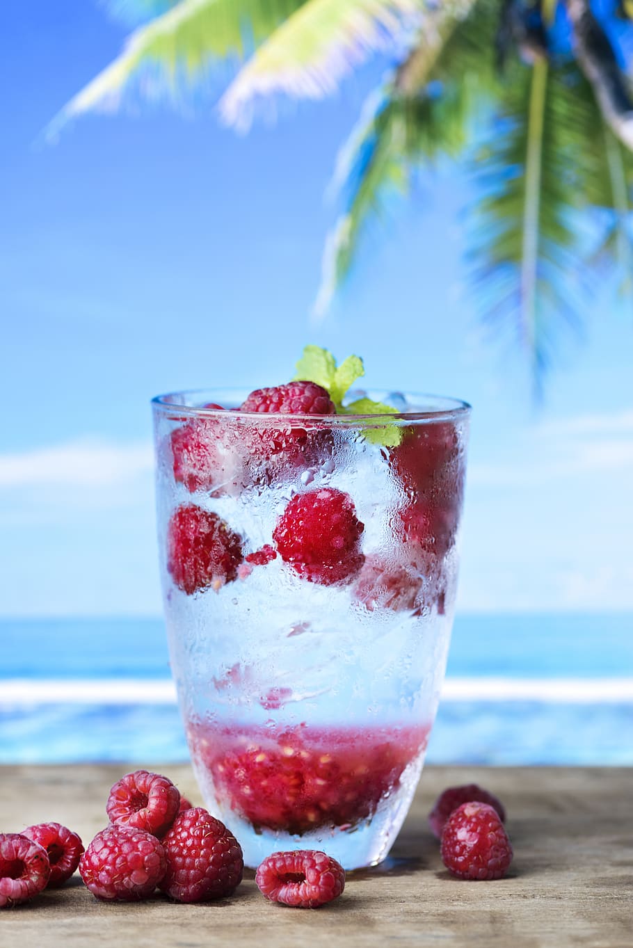 Glass Cup With Raspberry Inside and Outside, antioxidant, beach