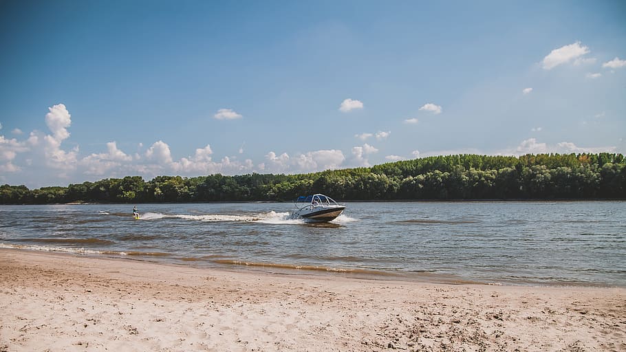 Speed Boat, beach, daylight, ocean, sand, sea, seashore, speedboat HD wallpaper