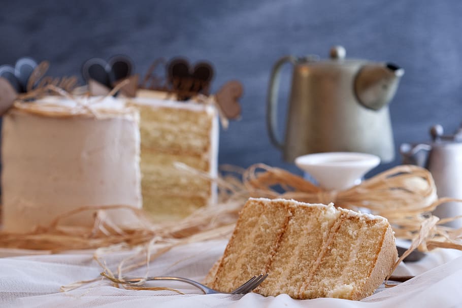 bread, cake, delicious, food, indulgence, pastry, slice, sweets HD wallpaper