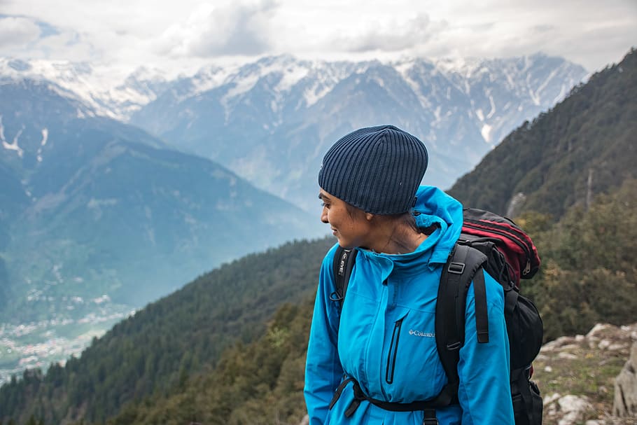 Person on Top of Mountain, adventure, backpack, bonnet, climb HD wallpaper