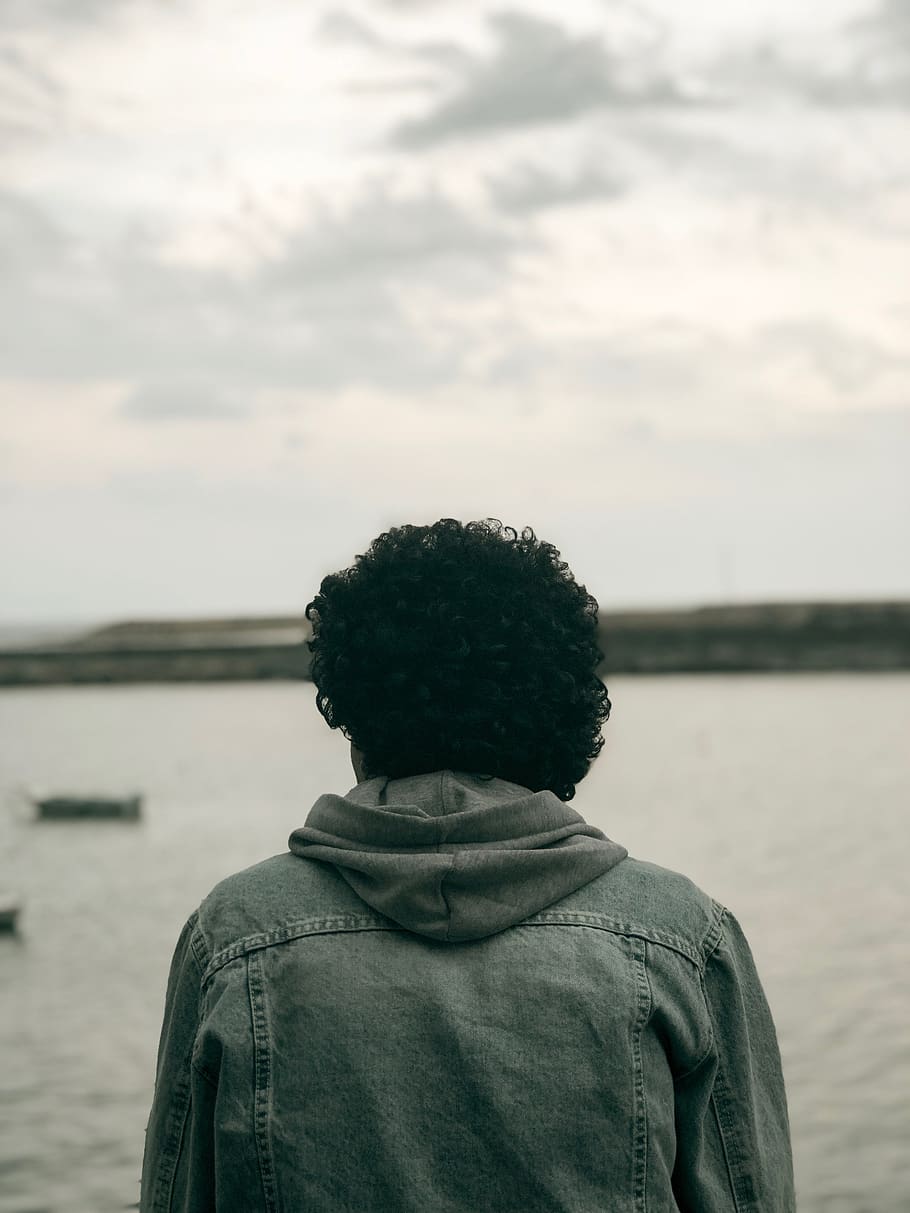 portrait, guy, alone, lonely, rear view, water, sky, one person HD wallpaper