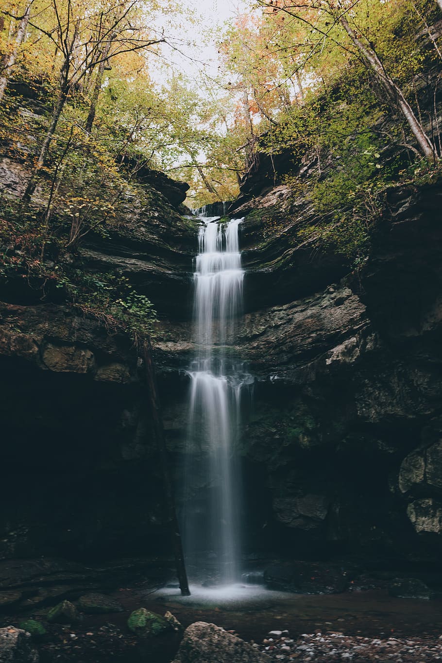 waterfalls near trees, river, stream, cliff, mountain, forest HD wallpaper