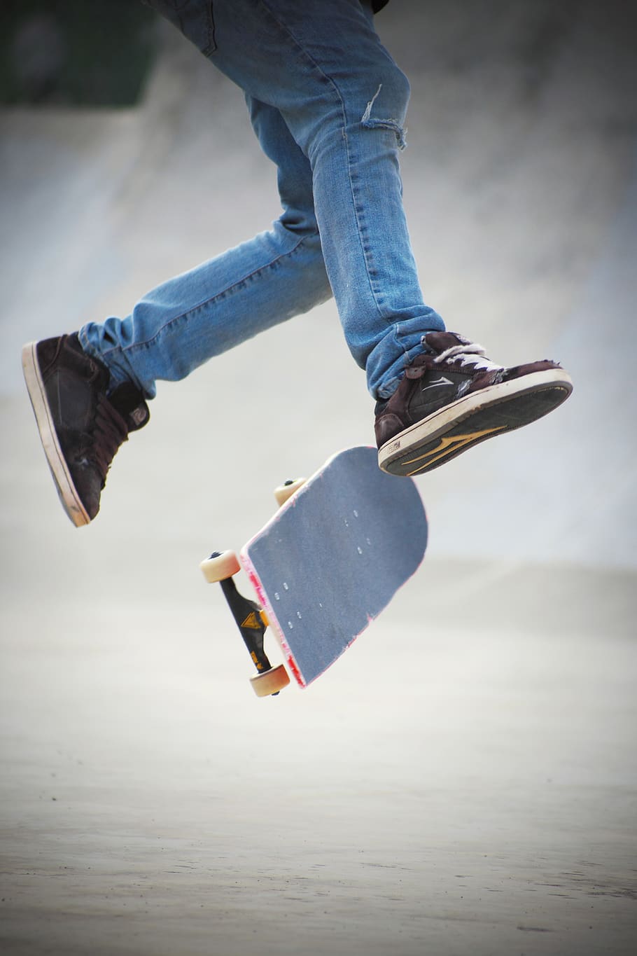 wheels, concrete, activity, hobbies, air, ollie, shoes, trick HD wallpaper