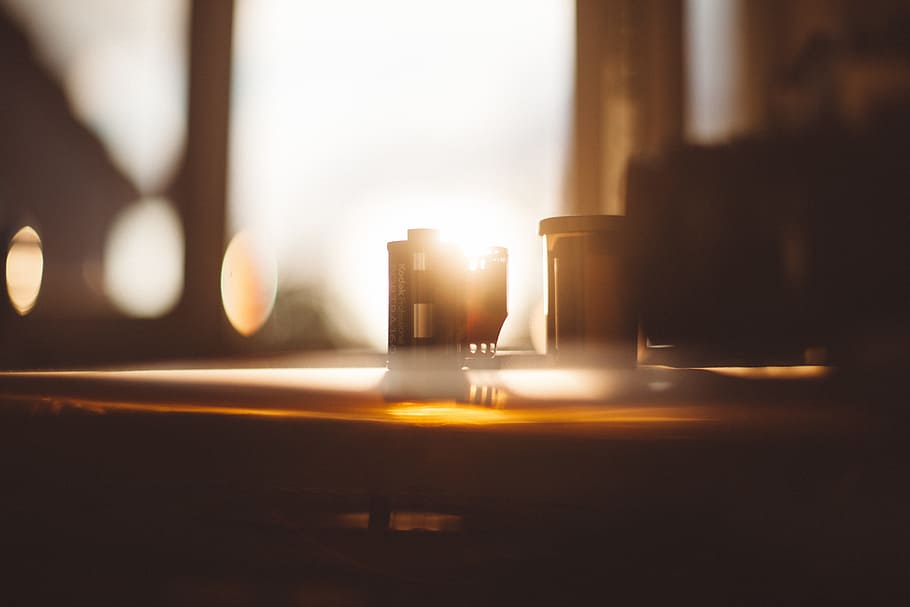 still, items, things, desk, table, window, view, nature, sky HD wallpaper