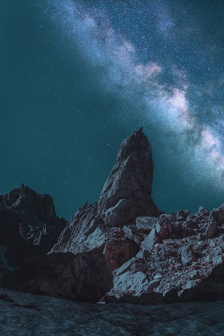 Brown Monolith Under Teal and Gray Milky Way, constellations HD wallpaper