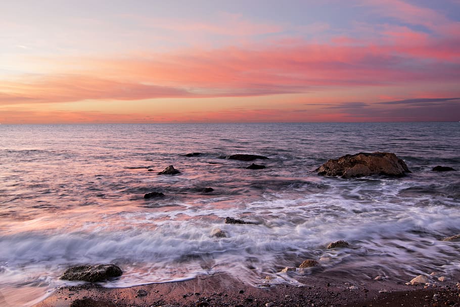 body of water during sunset, horizon, sky, cloud, rock, wave HD wallpaper