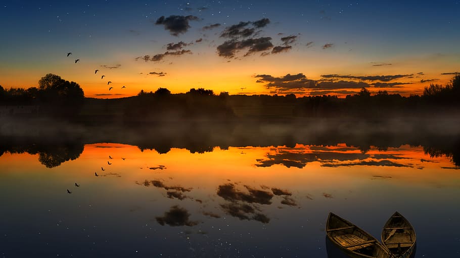 Horizon of Body of Water Under Sunset, beach, boats, clouds, dawn HD wallpaper