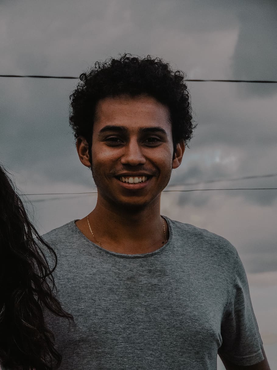 portrait, looking at camera, smiling, happiness, front view HD wallpaper