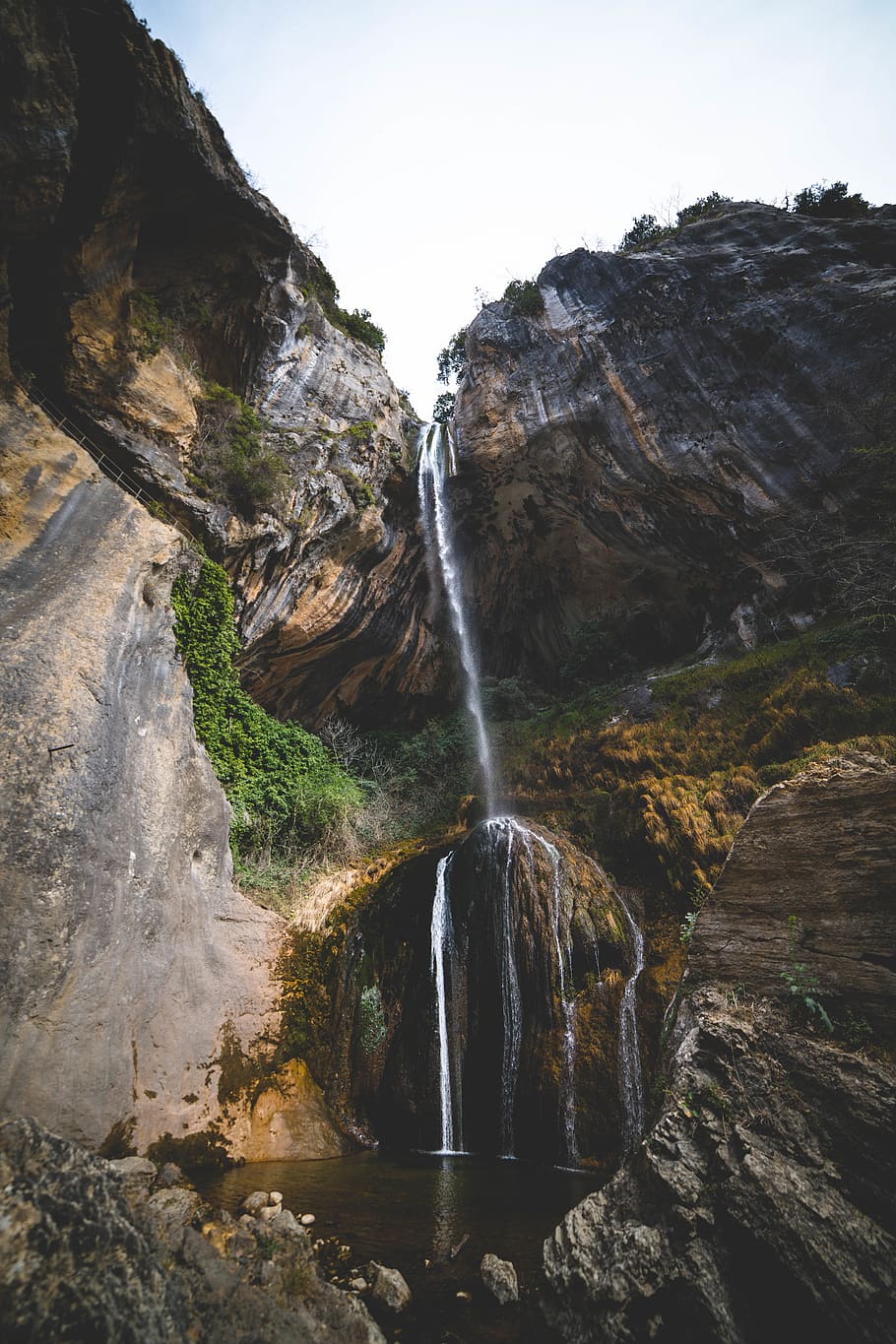 Photography of Flowing Plunge Waterfall, attraction, cascade HD wallpaper